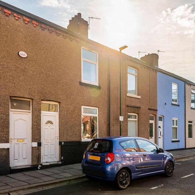 Apartment Stylish Home, Sleeps 6, Free Parking, Smart Tv, Free Wi-fi, Perfect For Groups Redcar